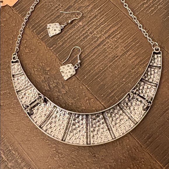 Silver Textured Necklace and Earring Set #304 - Picture 5 of 7